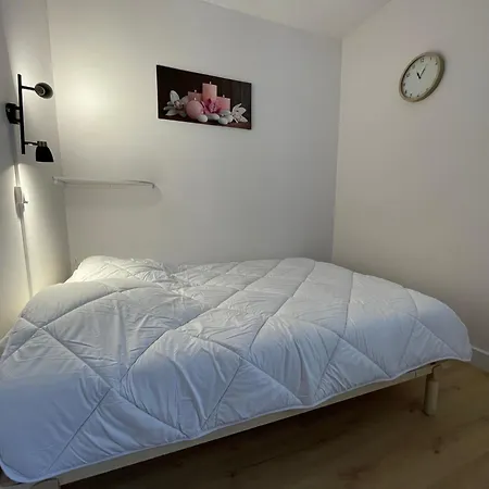 Meuble De Tourisme Dans Parc Arbore 1000M2 - Sejour-La-Roche Eperon La Roche-Posay Room photo