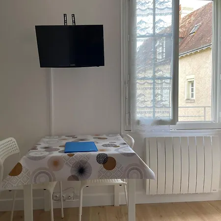 Meuble De Tourisme Dans Parc Arbore 1000M2 - Sejour-La-Roche Eperon La Roche-Posay Room photo